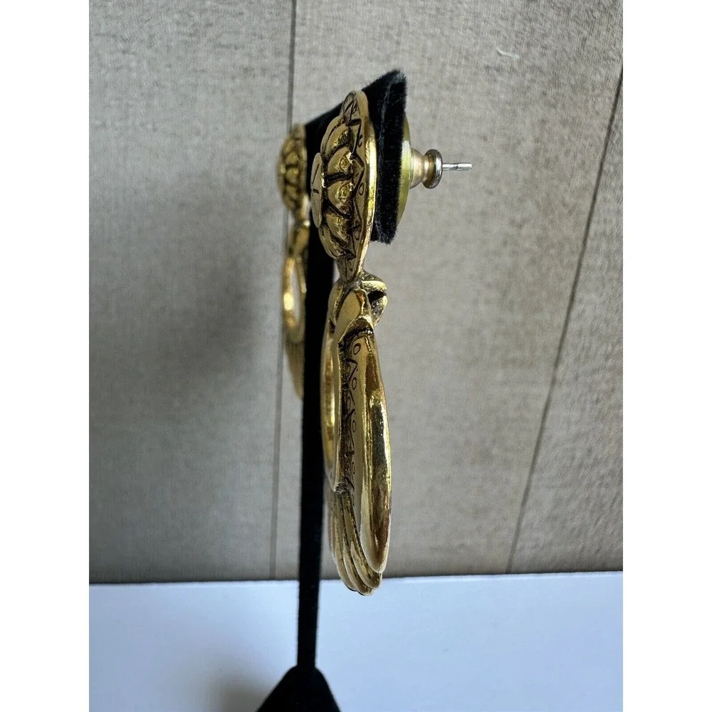 Vintage CAROL DAUPLAISE Goldtone Door‎ Knocker Earrings